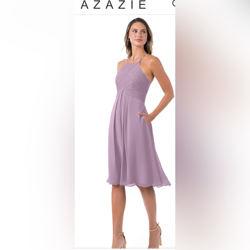 🔥 👗‎ AZAZIE ADRIANA
A-Line Pleated Chiffon Knee-Length Dress Wisteria size A8